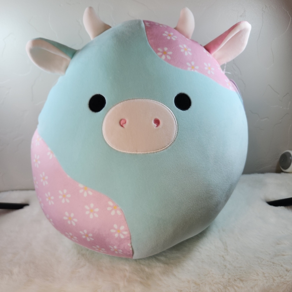 NWT  Squishmallow Easter 2025 Yamaris the Cow with Daisy Print 16 inch